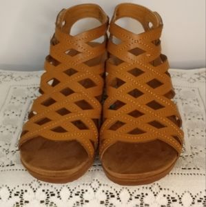 9.5M baretrap sandal